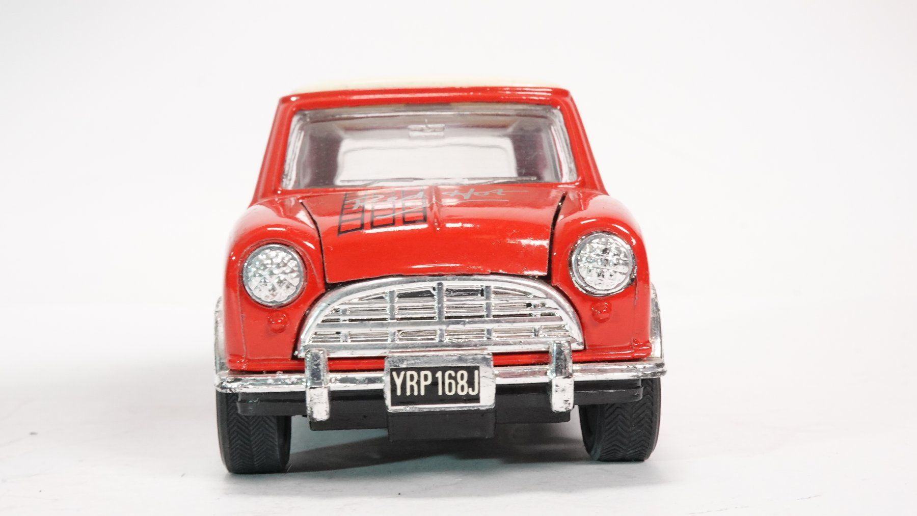 Bburago Modellini d'auto: e30 China 1:24?? Mini Red Hot – Usato da Thun venduto da evinka_gmbh 5