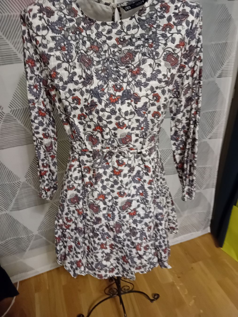 Zara Vestiti: kleid von Zara gr M – Nuovo (secondo la descrizione) da zürich venduto da janjaz 3