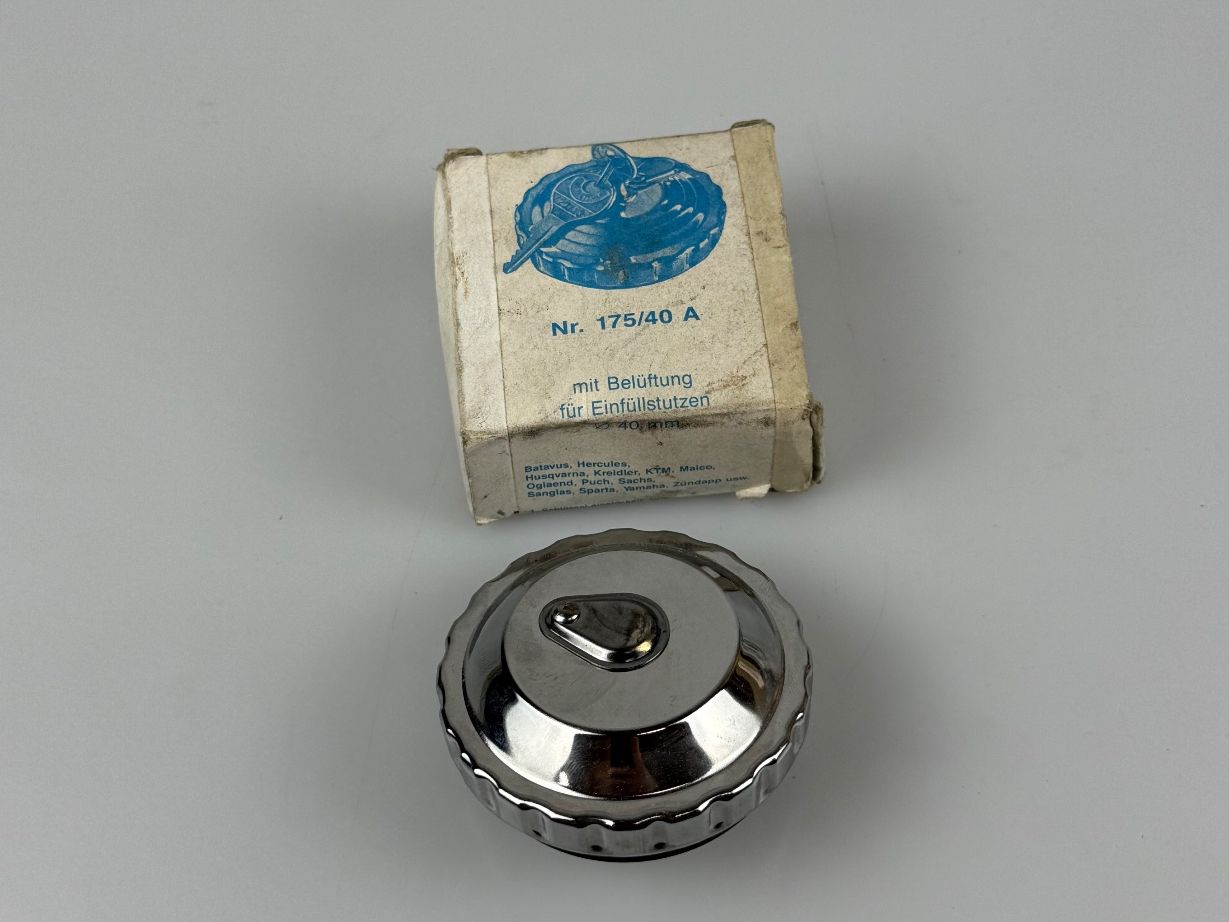 Puch Mofas: Cawi Tankdeckel 40mm NOS – Neu und originalverpackt aus Hallau von mofaplus