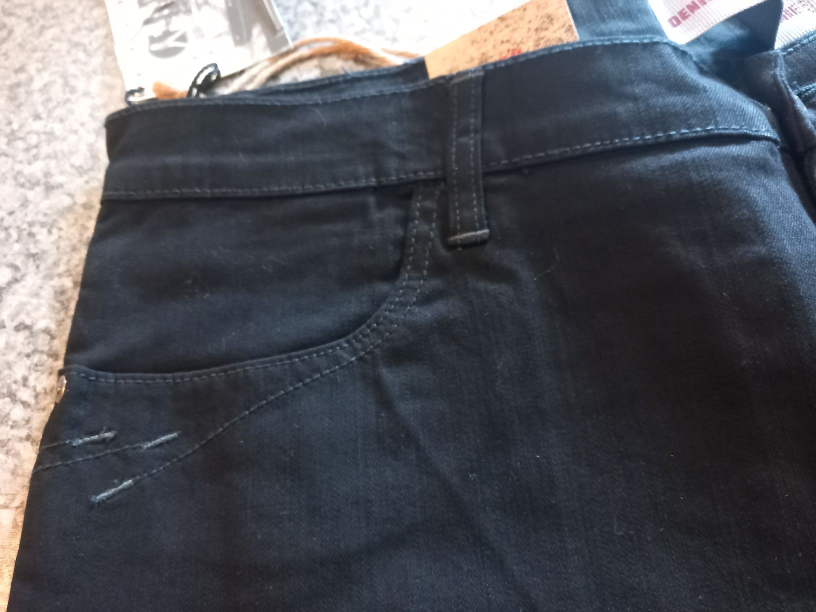 Jeans: Damenjeans Driver Grösse 38 Fabrikneu – Nuovo e nell'imballaggio originale da Hochwald venduto da motowear-secondhand 2