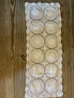 Handgestickte Tischläufer,Vintage, Weiss, Top Zustand!