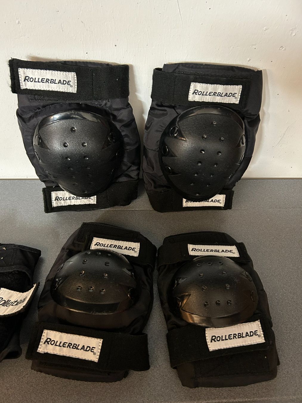 Protezioni & Imbottiture: Rollerblade Protektoren-Set (Set de protection) – Usato da Küsnacht ZH venduto da filo_fila8700 1