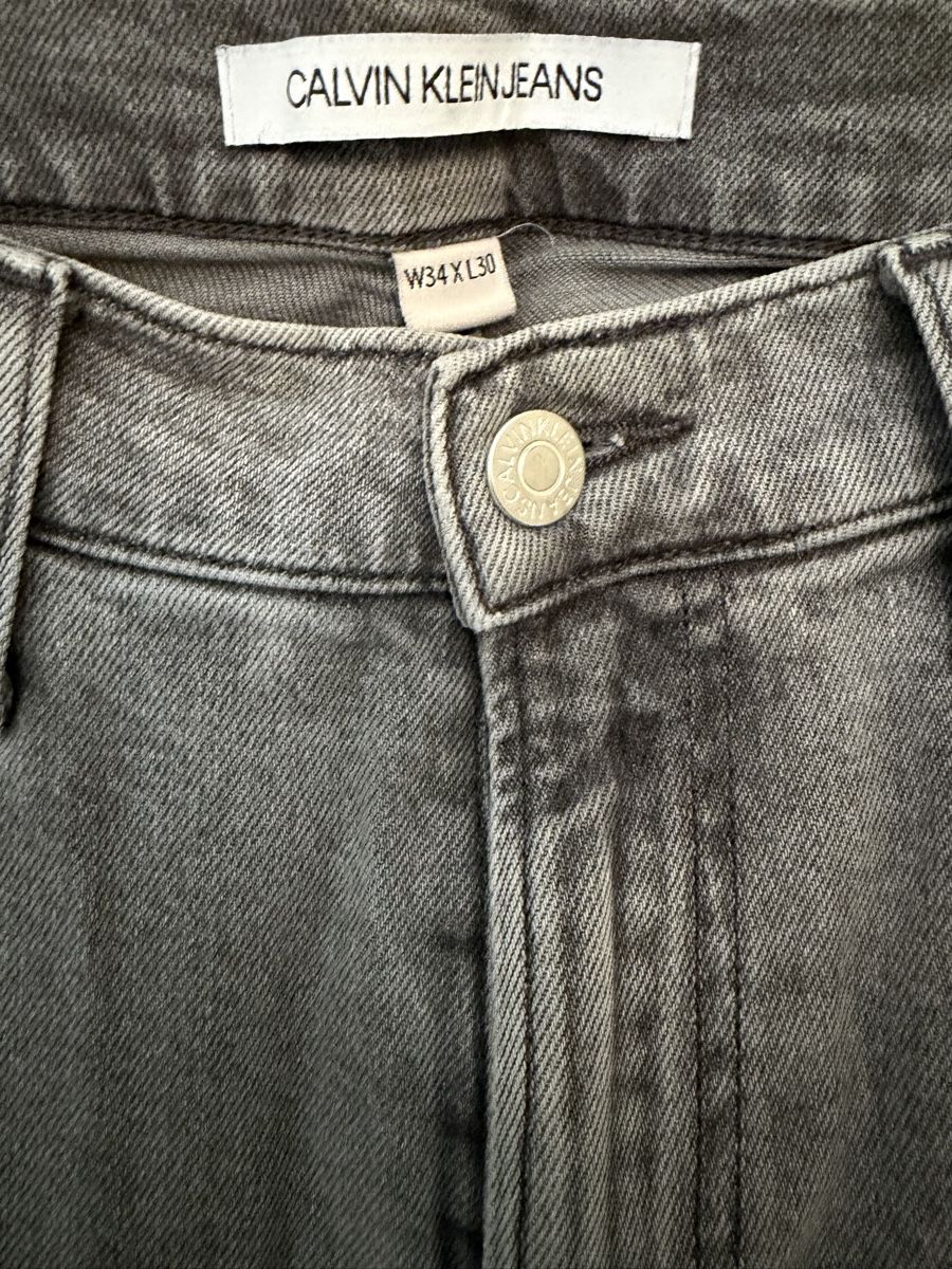 Pantaloni: Pantalon – Usato da Fribourg venduto da SimoneA13 2