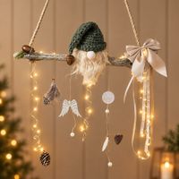 Süsser Wichtel auf Schwemmholz, Handmade mit ❤️
