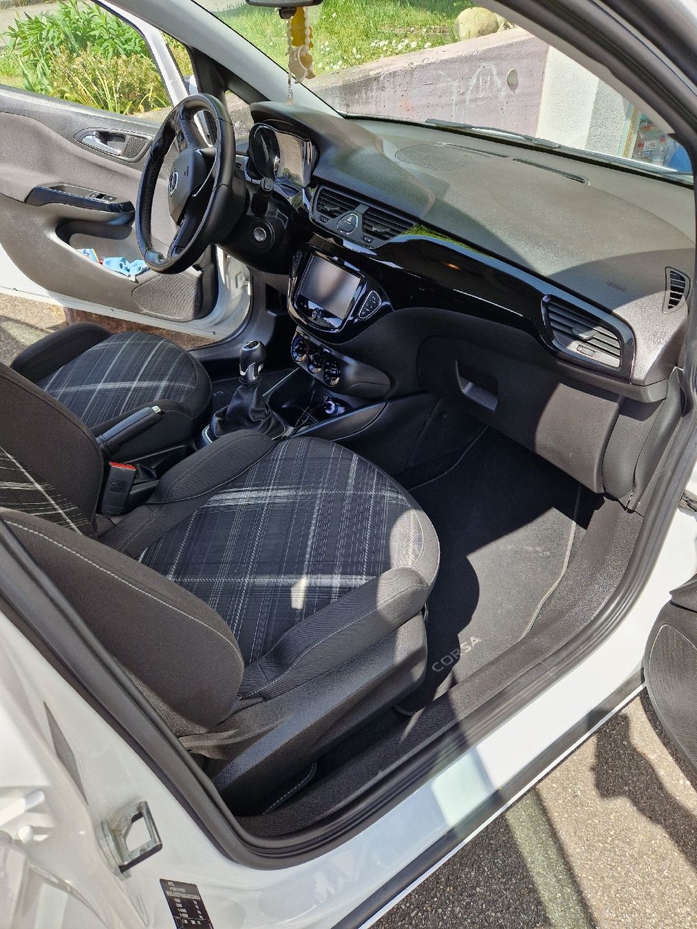 Opel Automobili: Opel Corsa E 1.0l – Usato da Grenchen venduto da Tanaj 3