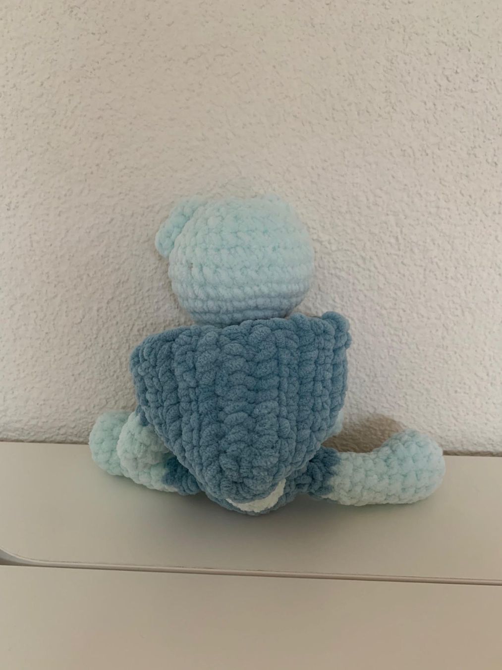 Bambole: Handgestrickter Teddybär mit Kapuzenpullover – Nuovo e nell'imballaggio originale da Basel venduto da Nermin00 7
