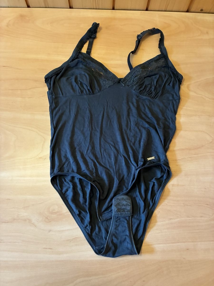Top: Damen Body  Grösse 44  – Usato da Burgdorf venduto da Calvia