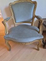Paire de fauteuils style Louis XV (?)  à restaurer