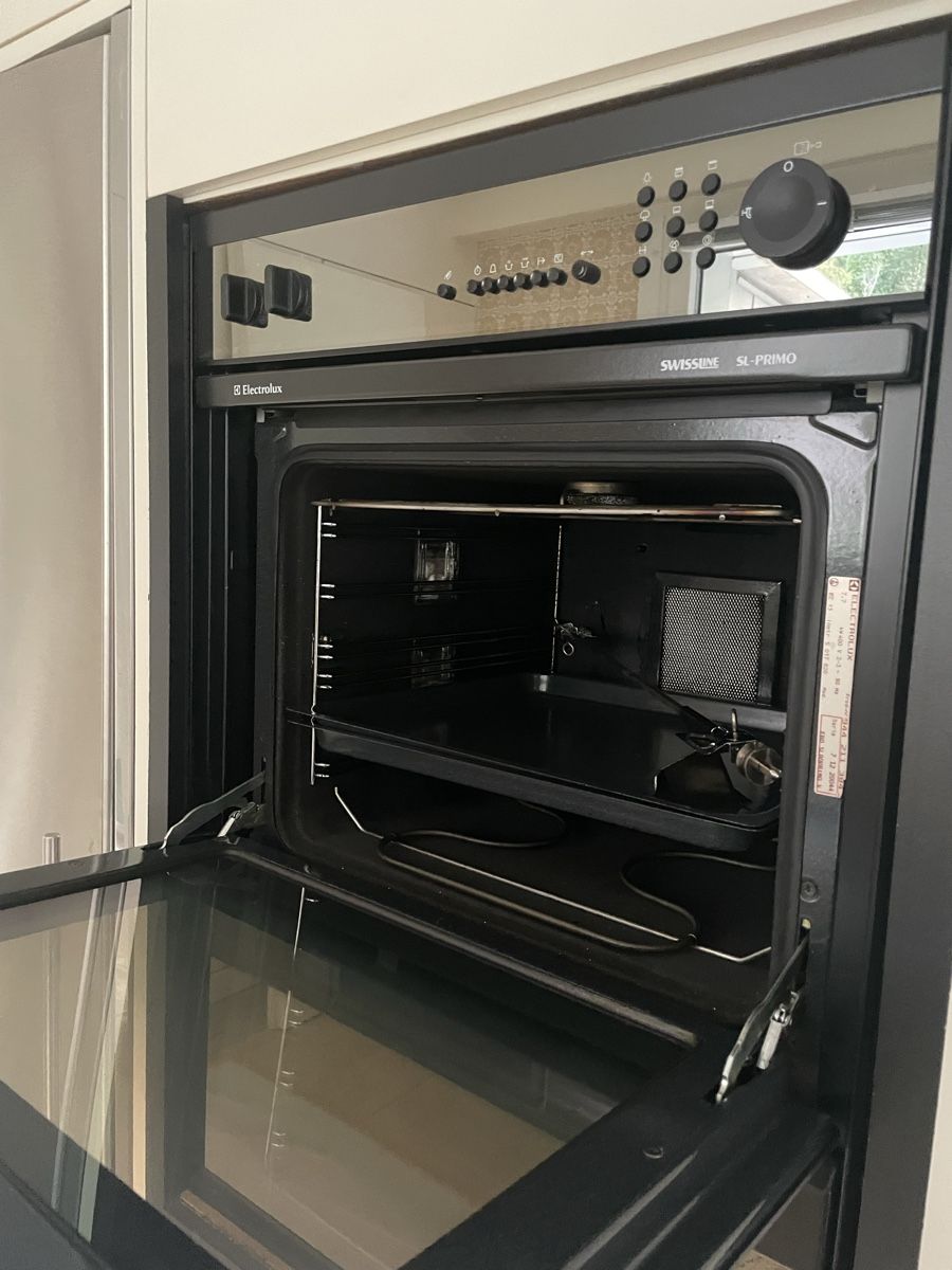 Electrolux Fours: Backofen Elektrolux – D'occasion à Nidau par Nicolasbaenz 1