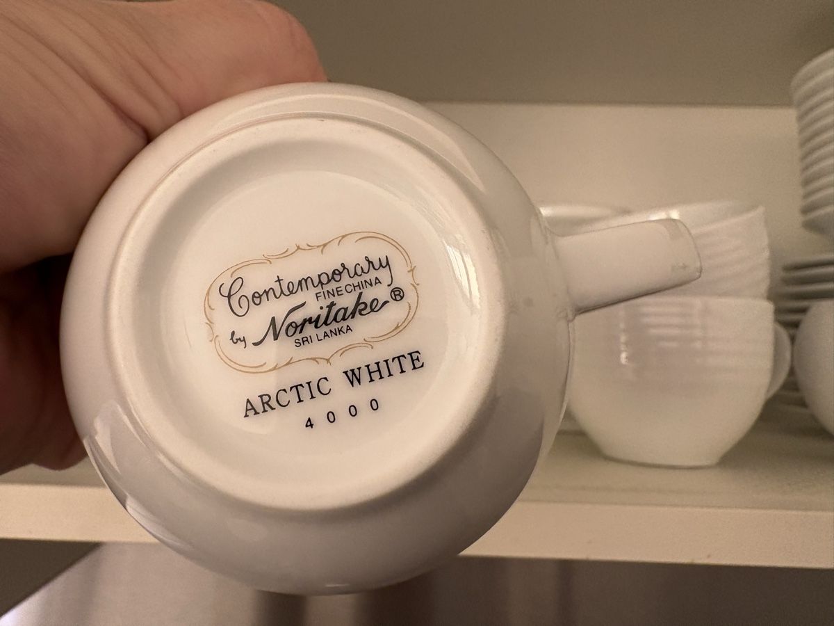 Noritake Geschirrsets: Original Noritake cups, saucers and cereal bowls – Neu (gemäss Beschreibung) aus Zürich von lin_9kwb 2