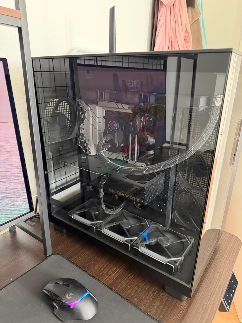 PC: GAMING PC - KOMPLET SET – Usato da Sursee venduto da dzm2017 2