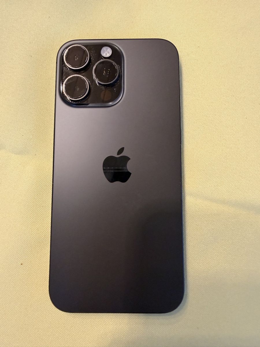 Apple Telefoni cellulari / Smartphones: iPhone 16 Pro Max 512Go – Usato da Evilard venduto da fre_tn86 1