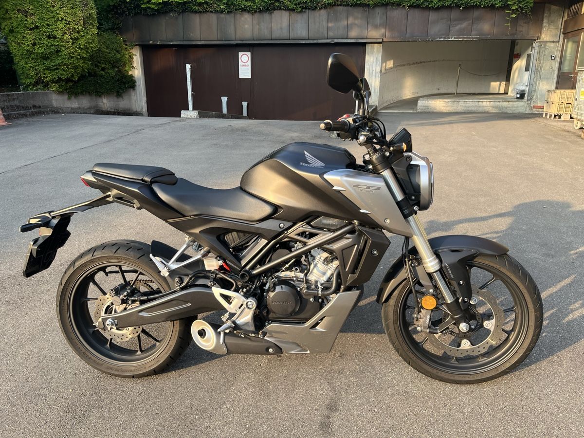 Strada: Motorrad Honda CB 125 R – Usato da Zürich venduto da Dangelo