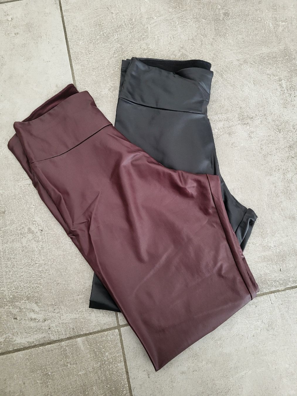 Leggings: Leggings en similicuir – Nuovo (secondo la descrizione) da Ecuvillens venduto da loloall 1