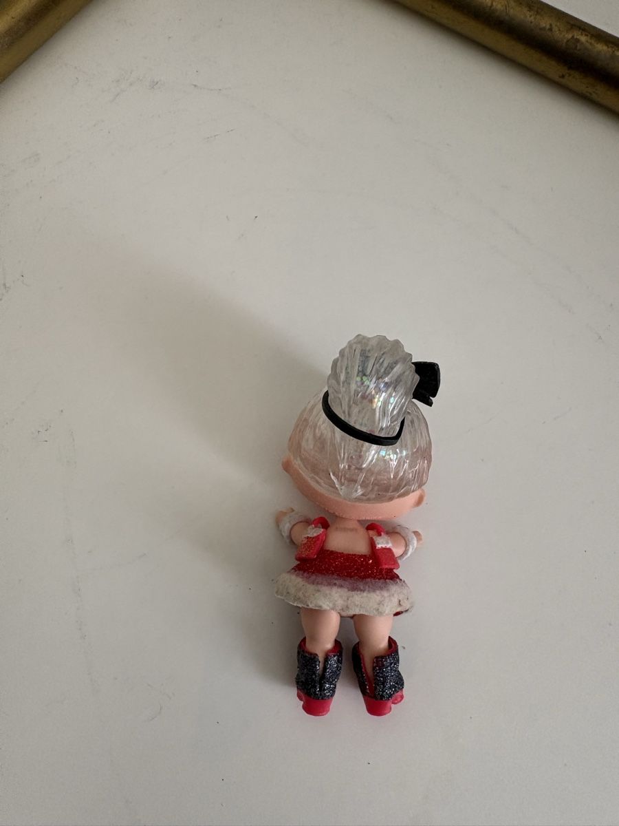 MGA Puppen: Mini Poupée LOL Surprise  – Gebraucht aus Neuchâtel von sharposneaks 2