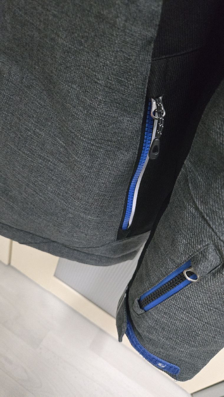 Killtec Vestes & Manteaux: Veste de ski Killtec gris bleu taille 152 – D'occasion à Valeyres-sous-Rances par Untitled 3