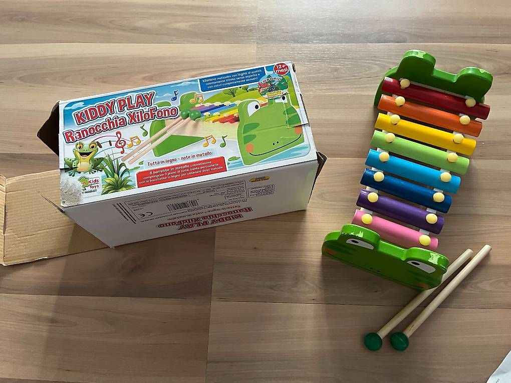 Giocattoli: Spielzeug Sprache: italienisch oder englisch – Usato da Pfungen venduto da nad_vt7k 1