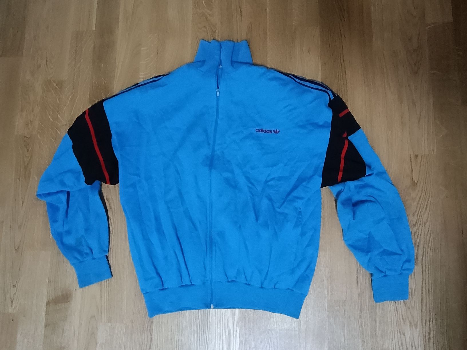Adidas Giacche: Adidas Trainingsjacke blau Grösse M/L  – Usato da Basel venduto da tracka