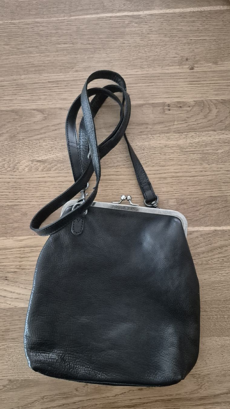 Taschen für Damen: Gusti Leder Umhängetasche – Neu (gemäss Beschreibung) aus Aarberg von Cnika