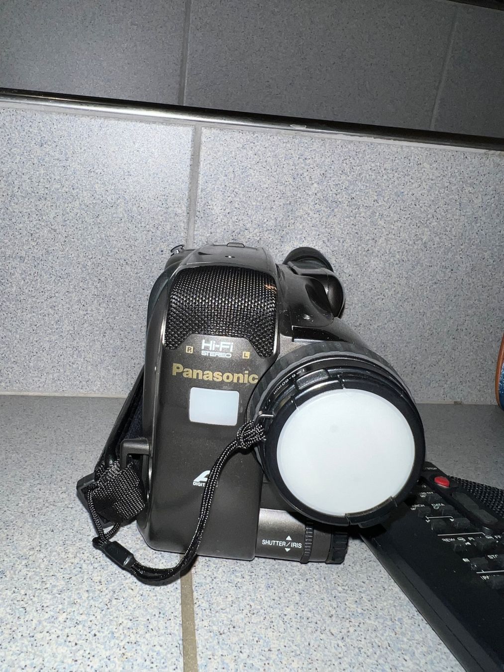 Panasonic Camcorder: Panasonic Camcorder NV-S65 mit Tragetasche – Gebraucht aus Schongau von Retro_Shop 3