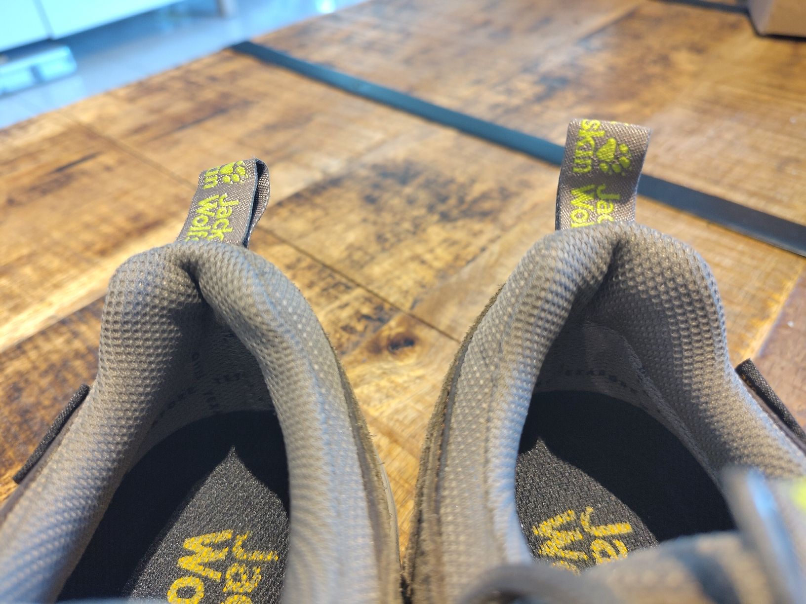 Jack Wolfskin Scarpe da donna: Jack Wolfskin Wanderschuhe Grösse 39 gute Sohle – Usato da Oberwil BL venduto da Millennial_Geek 2