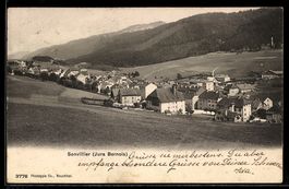 AK Sonvilier /Jura Bernois, Teilansicht mit Bergen