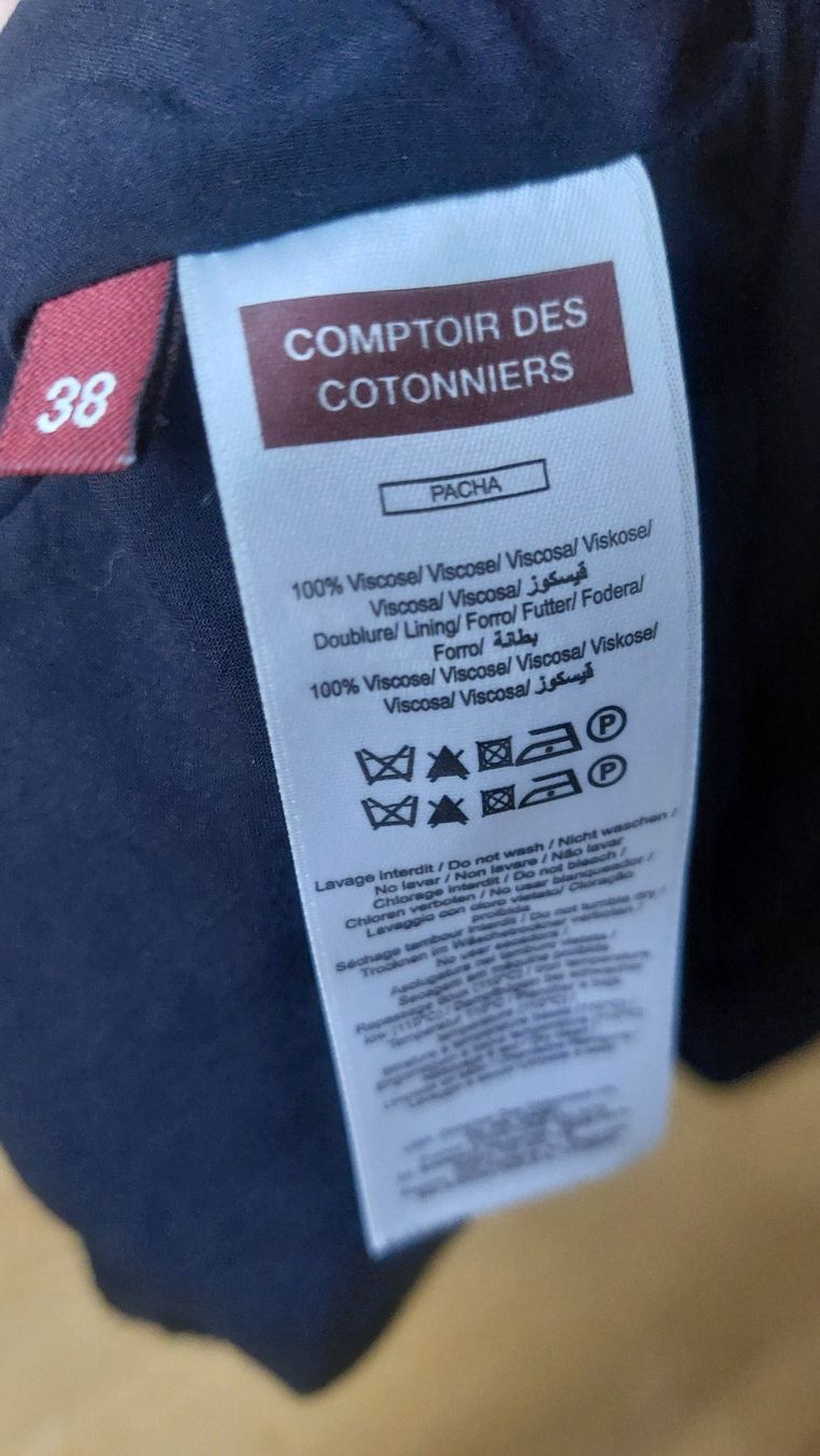Comptoir des Cotonniers Vestiti: schwarzes Kleid Comptoir des Cotonniers – Usato da Münchenstein venduto da Heremesios 2