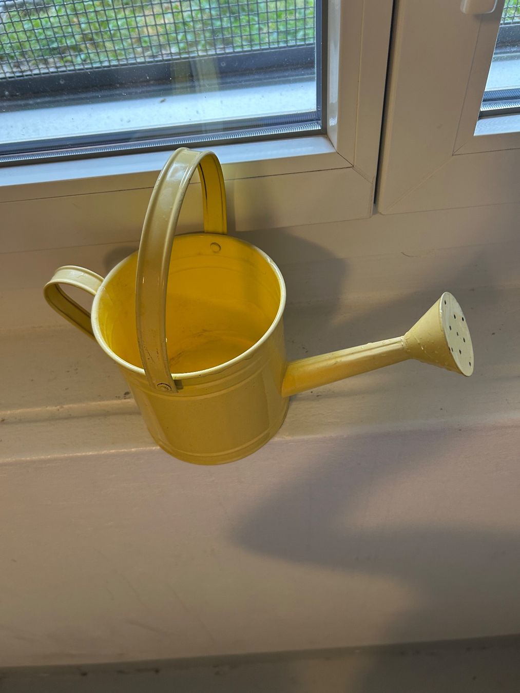 Humidifier & Arroser: Gelbe Giesskanne aus Metall – D'occasion à Wabern par belka72 2