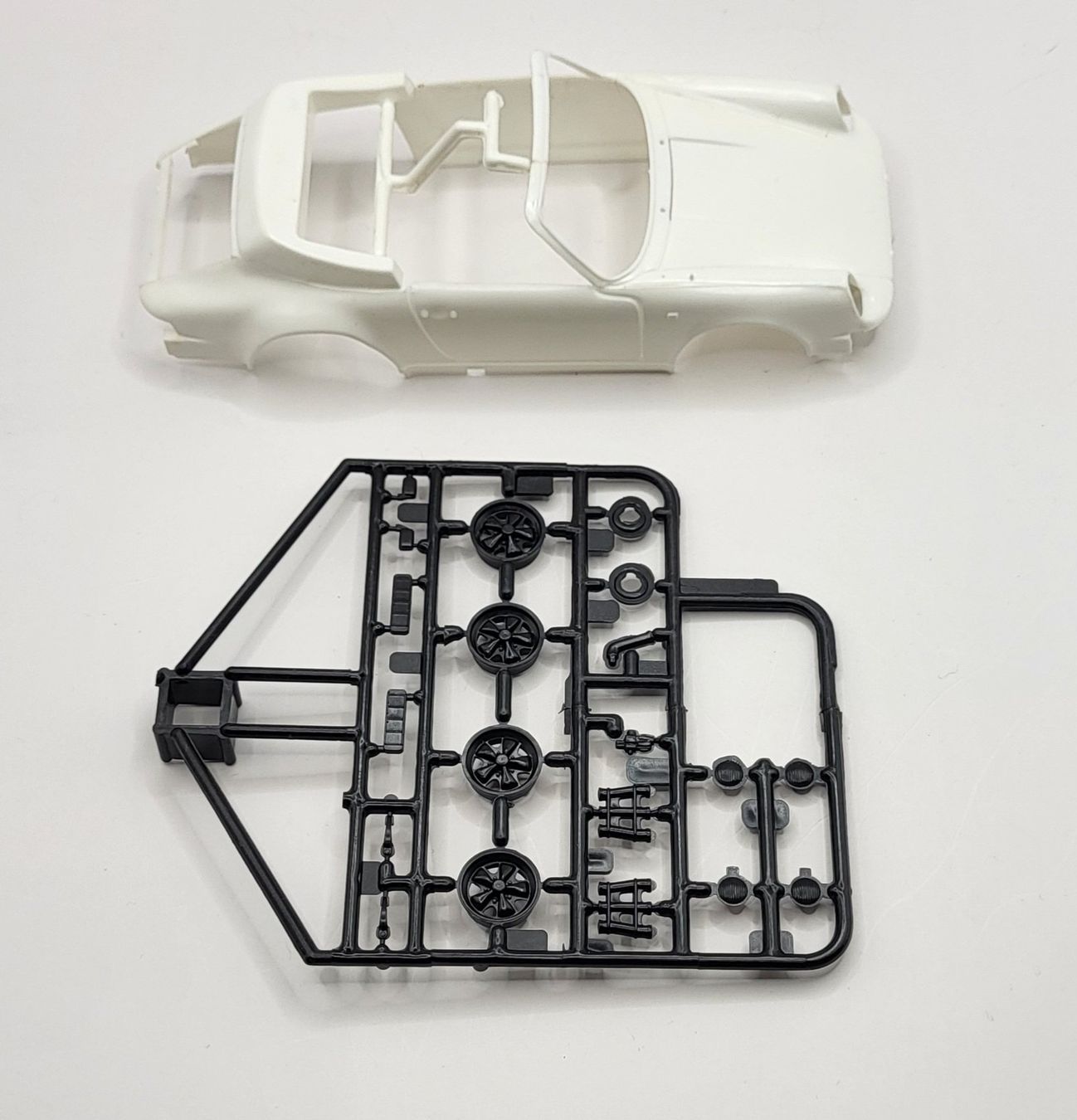 Porsche Modellautos: Revell Porsche 911 Carrera Cabrio – Gebraucht aus Altendorf von keskomat 3