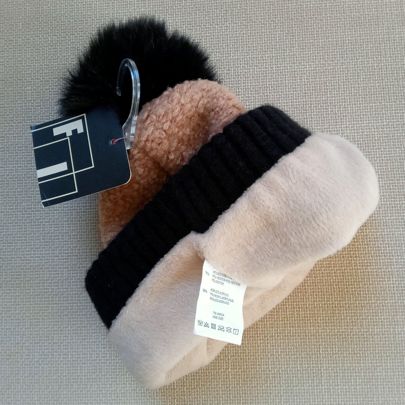 Copricapi, berretti & cappellini: Mutze  mit Bommel Beanie Bonnet – Nuovo e nell'imballaggio originale da Baden venduto da Gian_Lu 2
