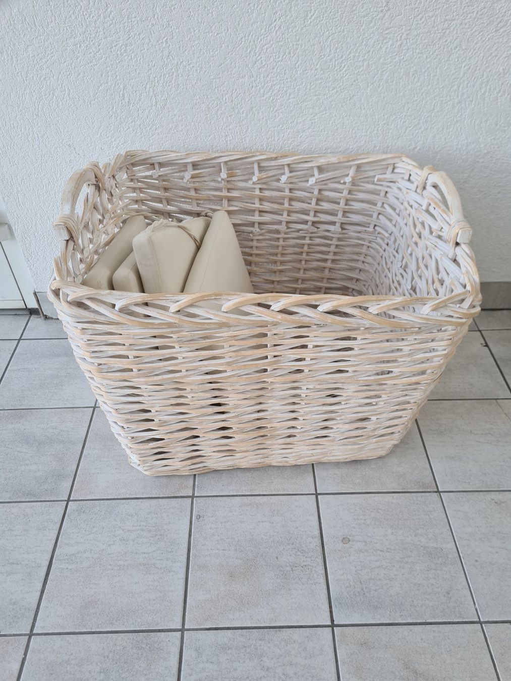 Autres articles pour la maison: Panier – D'occasion à Monthey par 187-zeroo 9