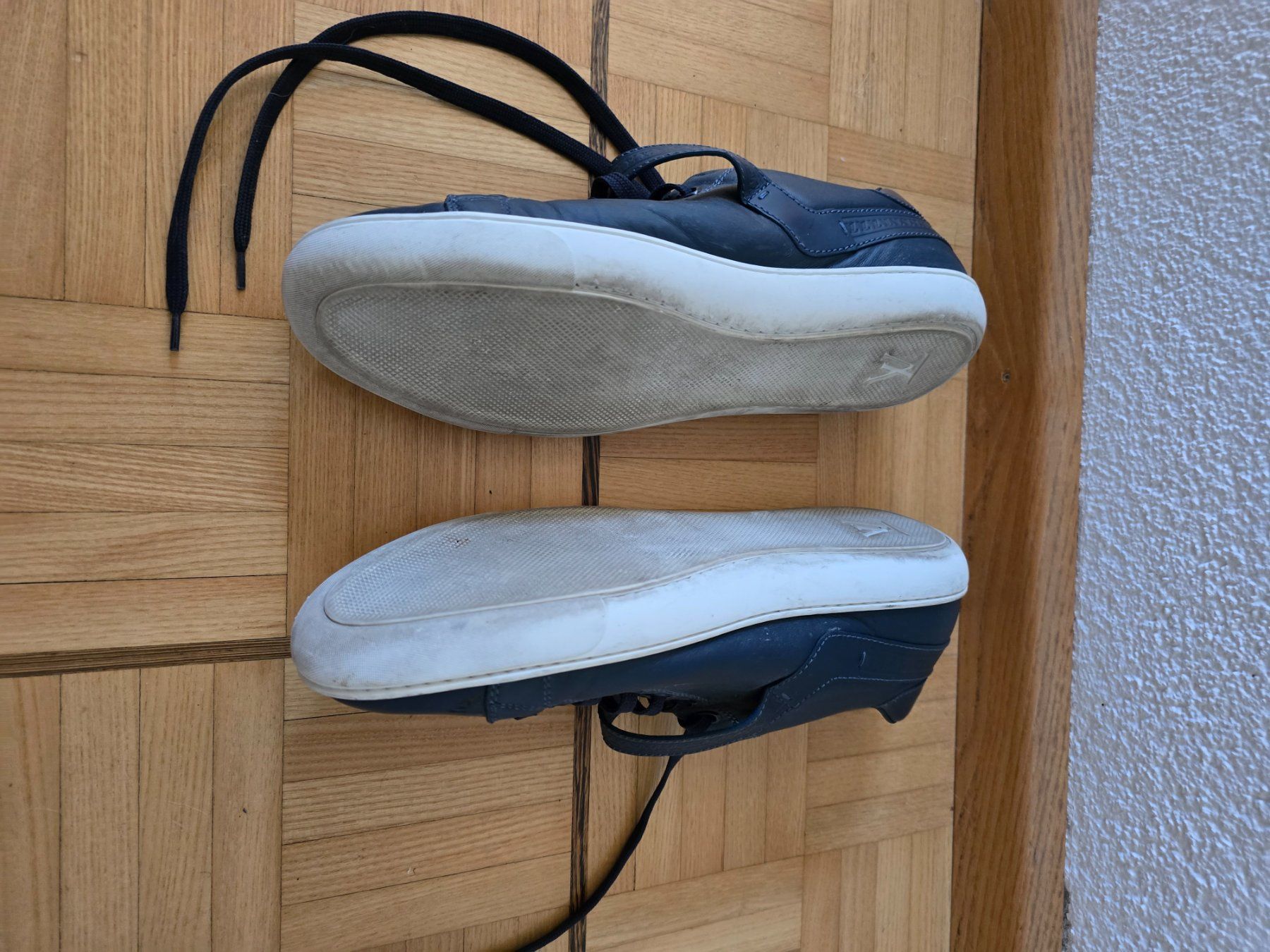 Louis Vuitton Scarpe da uomo: Louis Vuitton-Sneaker in Blau Gr. 8/42 – Usato da Bottmingen venduto da sandy_2 2