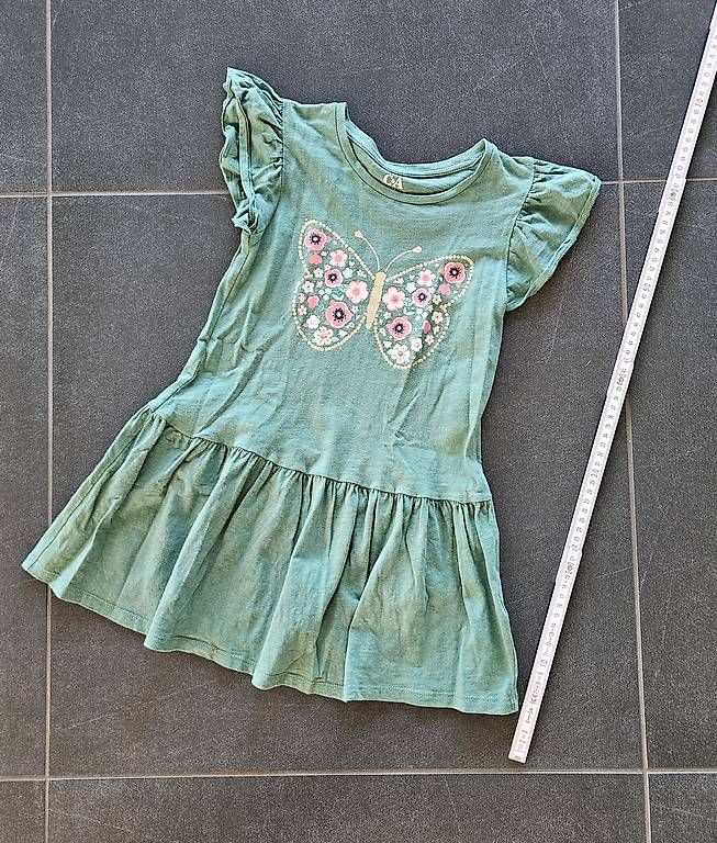 C&A Kleider & Röcke: C&A Kleid Gr. 122 – Gebraucht aus Konolfingen von yve_z5xr