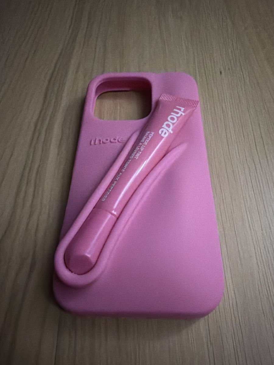 Cover & Protezioni schermo: IPhone 16 Pro Cover mit Lip Gloss (rhode) | Rosa – Usato da Liestal venduto da Enverkahraman 1
