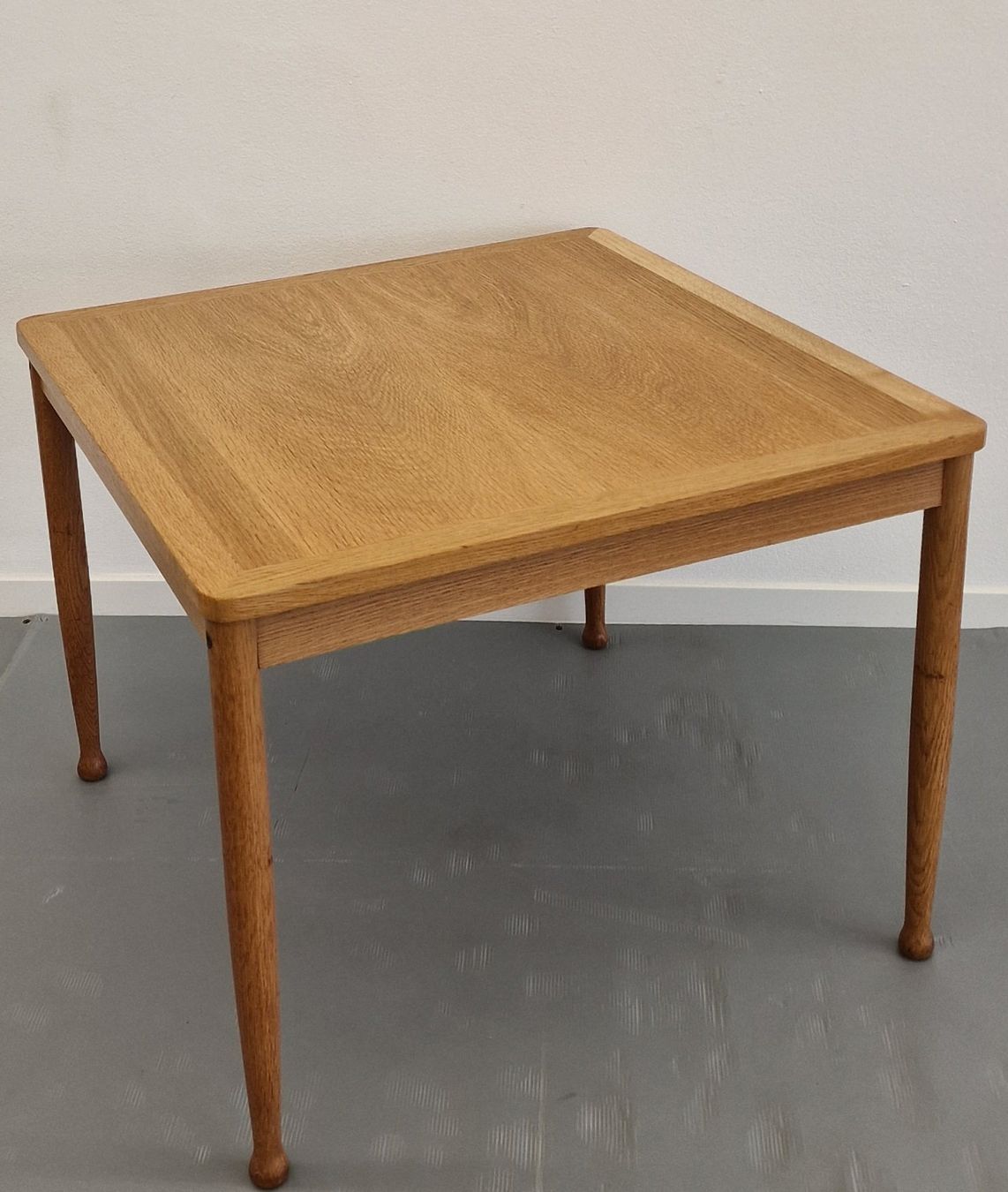 Tables: MCM Dänisches Design, Beistelltisch Eiche, N. Eilersen, 60er – D'occasion à St. Gallen par chambredirecte 2