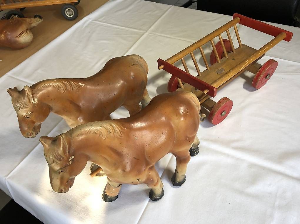 Giocattoli: 2 Pferde mit Wagen – Usato da Illnau venduto da mei_8cyp 2