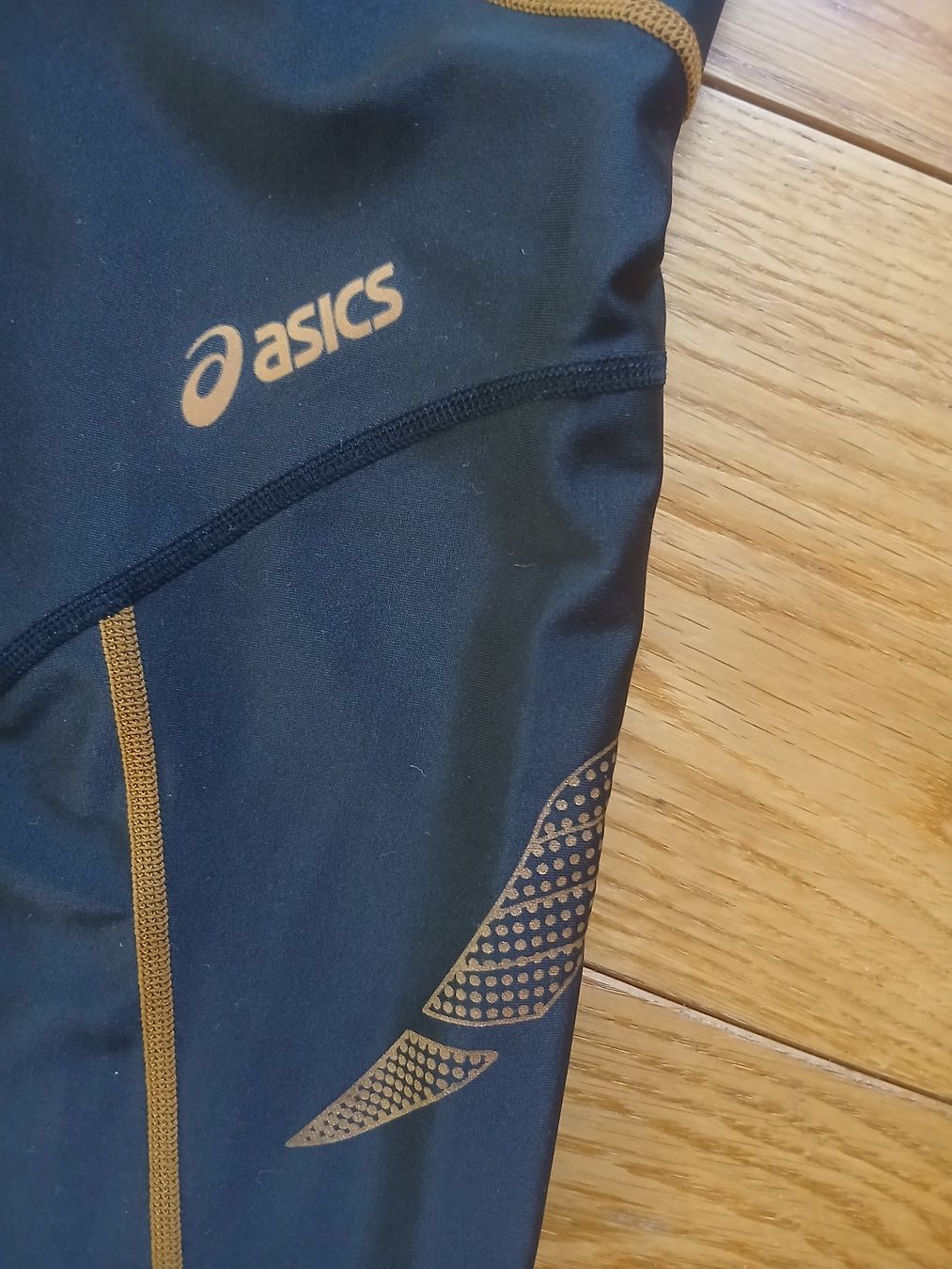 Asics Hosen: Asics Tights Gr. M – Gebraucht aus Würenlos von Esmeralda74 1