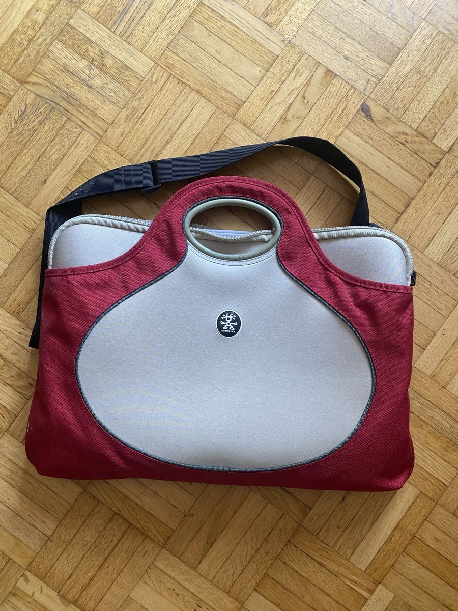 Taschen: laptop Tasche  – Neu (gemäss Beschreibung) aus Langenthal von flower101