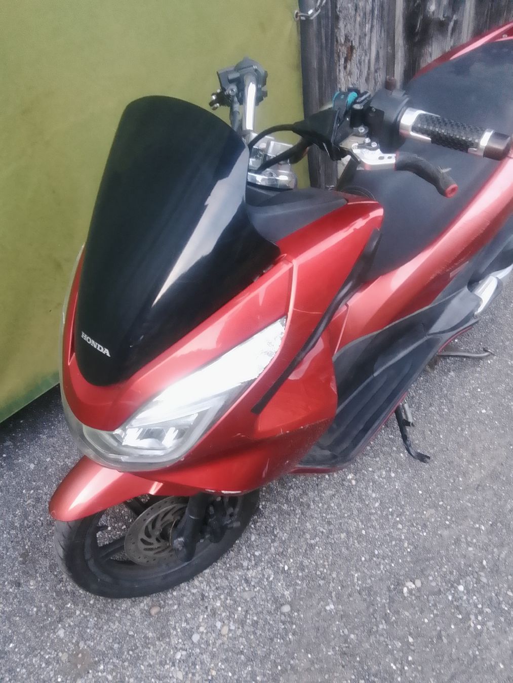 Honda Scooter: Honda pcx 125 – Usato da Pfäffikon ZH venduto da milcow