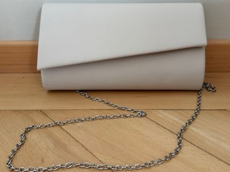 Neuwertige Tamaris Clutch in Beige