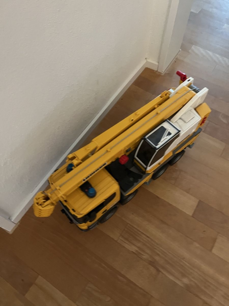Bruder Spielzeuge: Bruder Kran – Gebraucht aus Stallikon von urs_6zh5 1