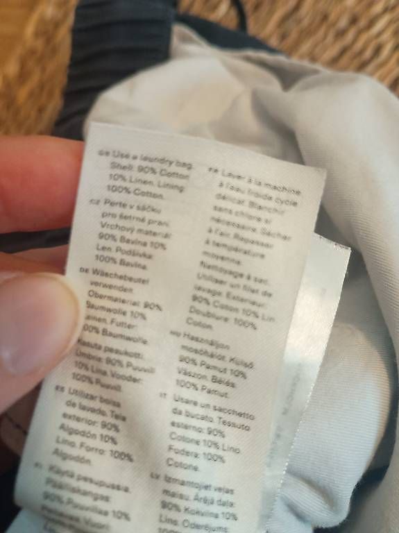 Arket Pantaloni: Dunkelblaue Stoffhose von Arket – Usato da Zürich venduto da Melianea 3