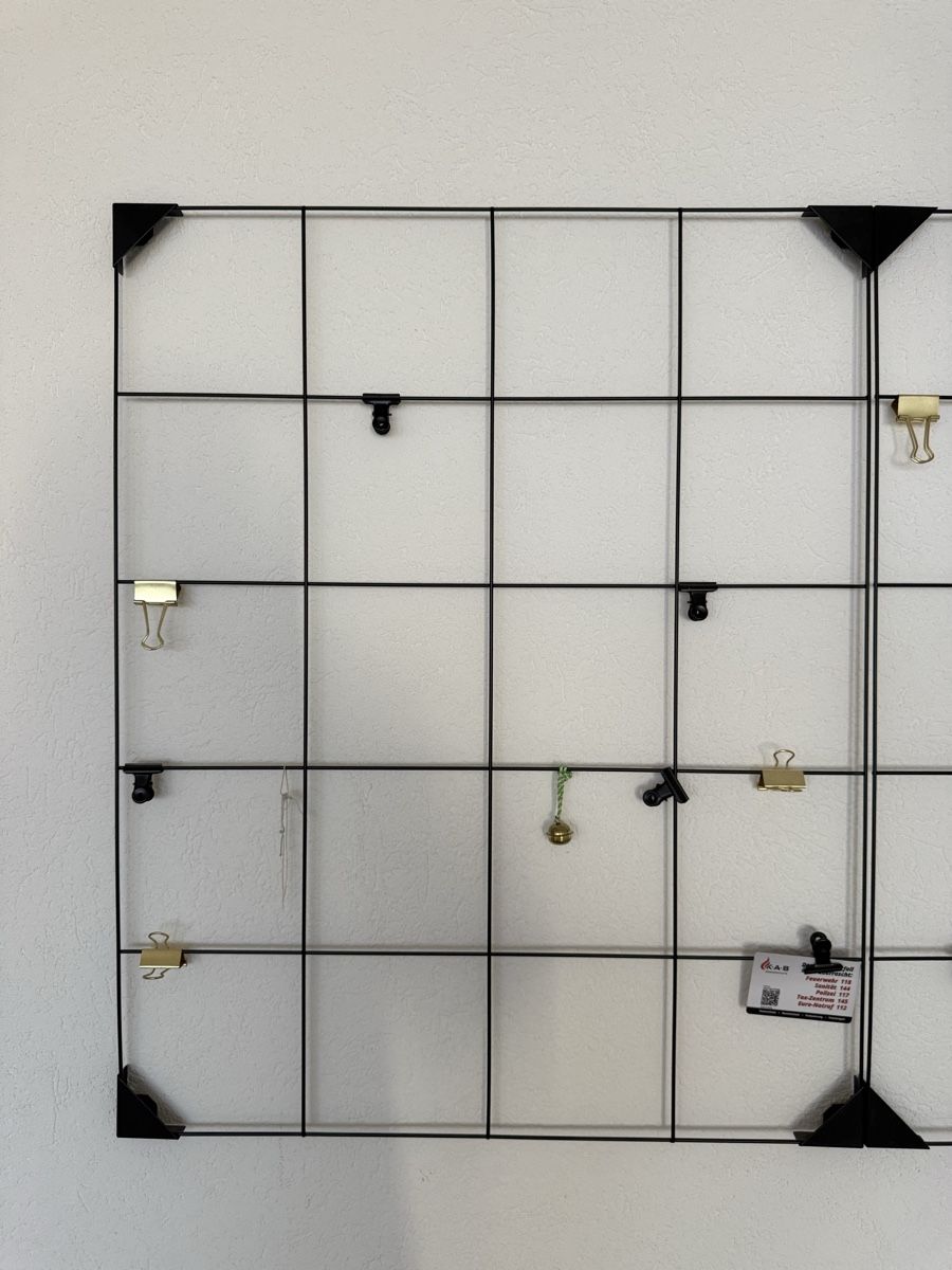 Ikea Tutte le decorazioni: Pinnwand / Wandgitter – Usato da Bern venduto da lar_f2vx 1