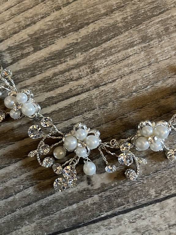 Catenine: Brautschmuck Kette und Ohrringe – Usato da Innerberg venduto da shopp 1