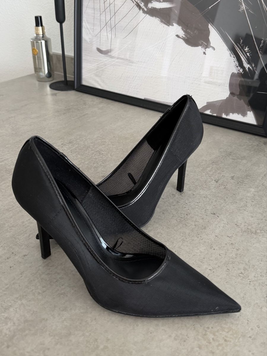 Zara Scarpe da donna: Schwarze ZARA Pumps - Grösse 38 – Nuovo (secondo la descrizione) da Untersiggenthal venduto da celinexfe 1