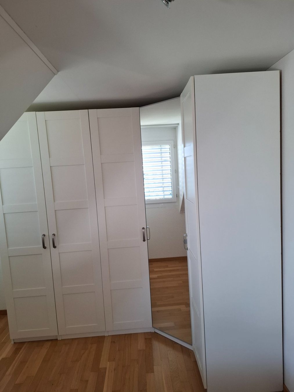 Ikea Armadi: Eckschrank IKEA Pax – Usato da Volketswil venduto da Darmar67