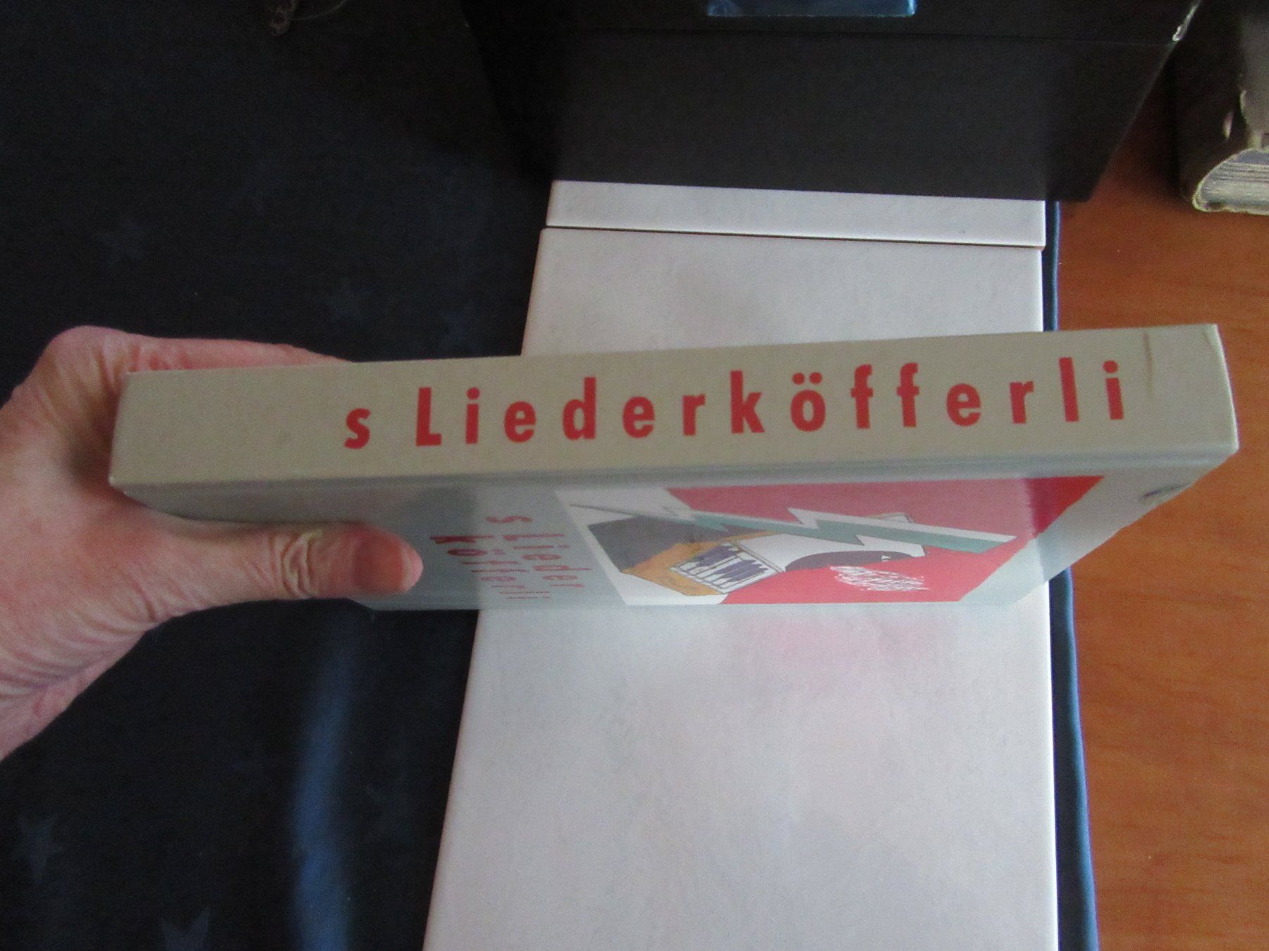 Libri: S Liederköfferli - Liedersammlung – Usato da Wattwil venduto da wampi 2