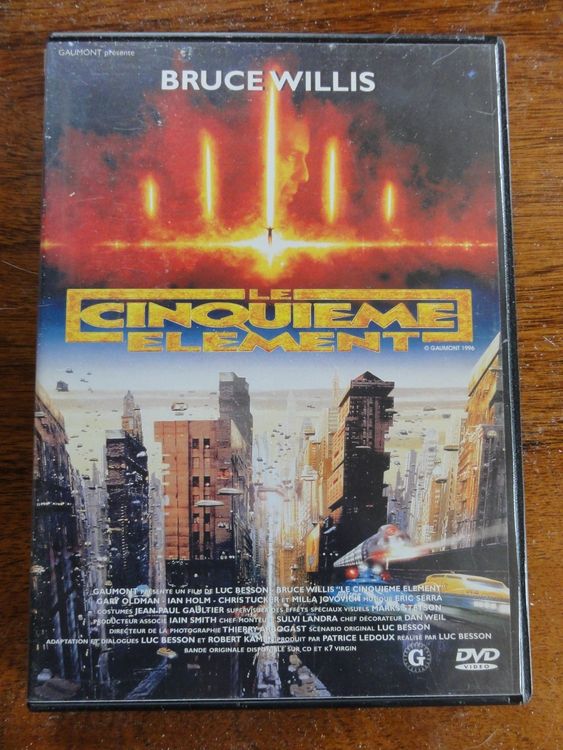 Le cinquième élément Bruce Willis de Luc Besson (FR/ESP). (D'occasion ...