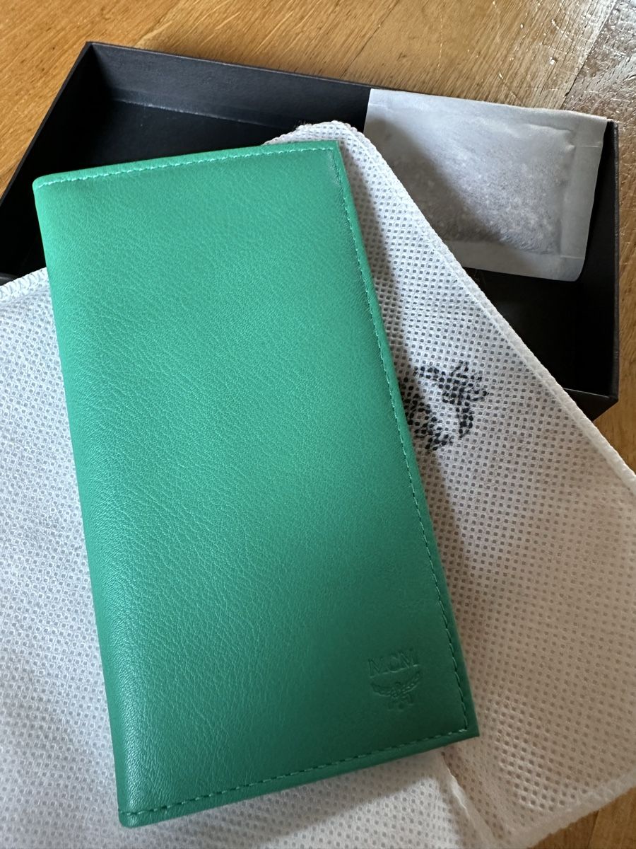 Mcm Altro in  Abbigliamento & Accessori: MCM Kartenetui grün Leder  – Nuovo (secondo la descrizione) da Bern venduto da Ruhrallee 1