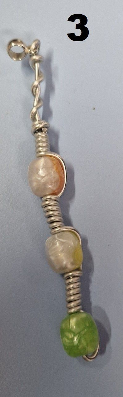 Portachiavi: Porte-clé alu argenté et perles UNIQUE – Nuovo e nell'imballaggio originale da St-Imier venduto da goodber 2